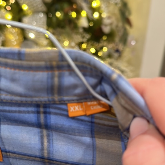 Hugo Boss button down - Picture 3 of 5